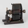Reihenschlussgleichstromgenerator für die Bogenlampe (um 1880)